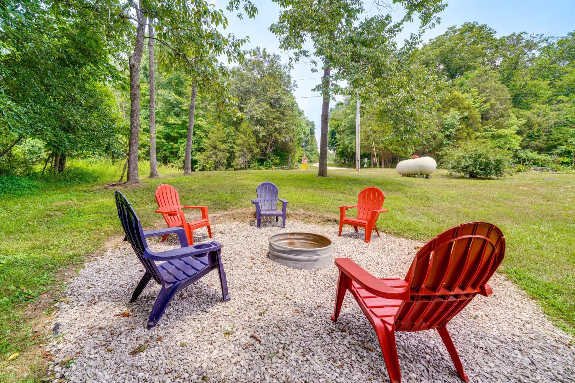 Modern Eckerty Home With Deck On Patoka Lake! Taswell Extérieur photo