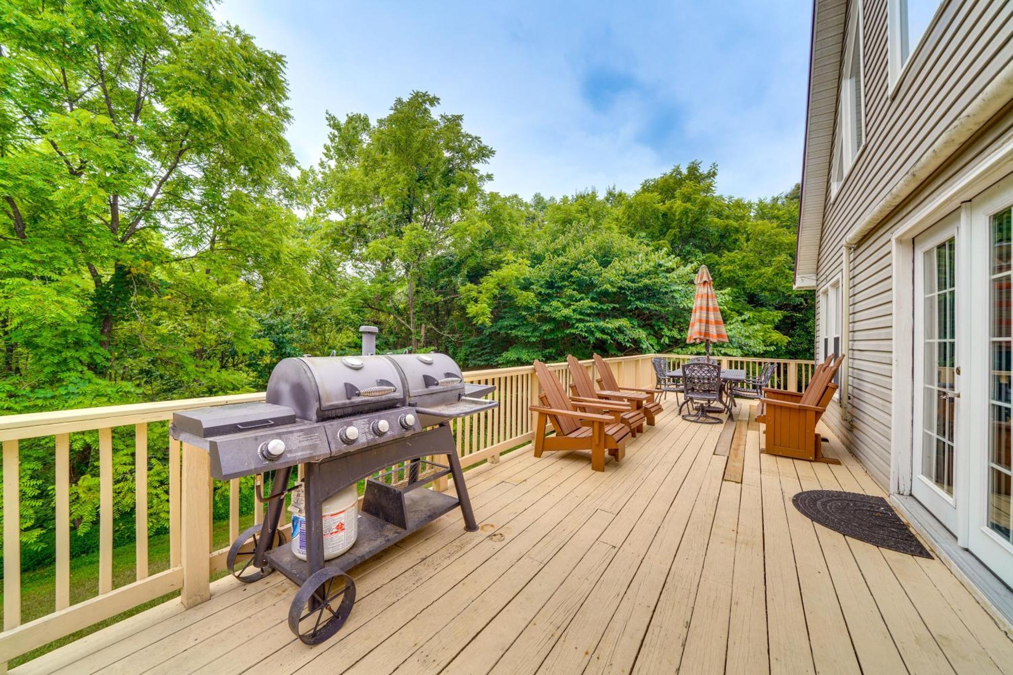Modern Eckerty Home With Deck On Patoka Lake! Taswell Extérieur photo